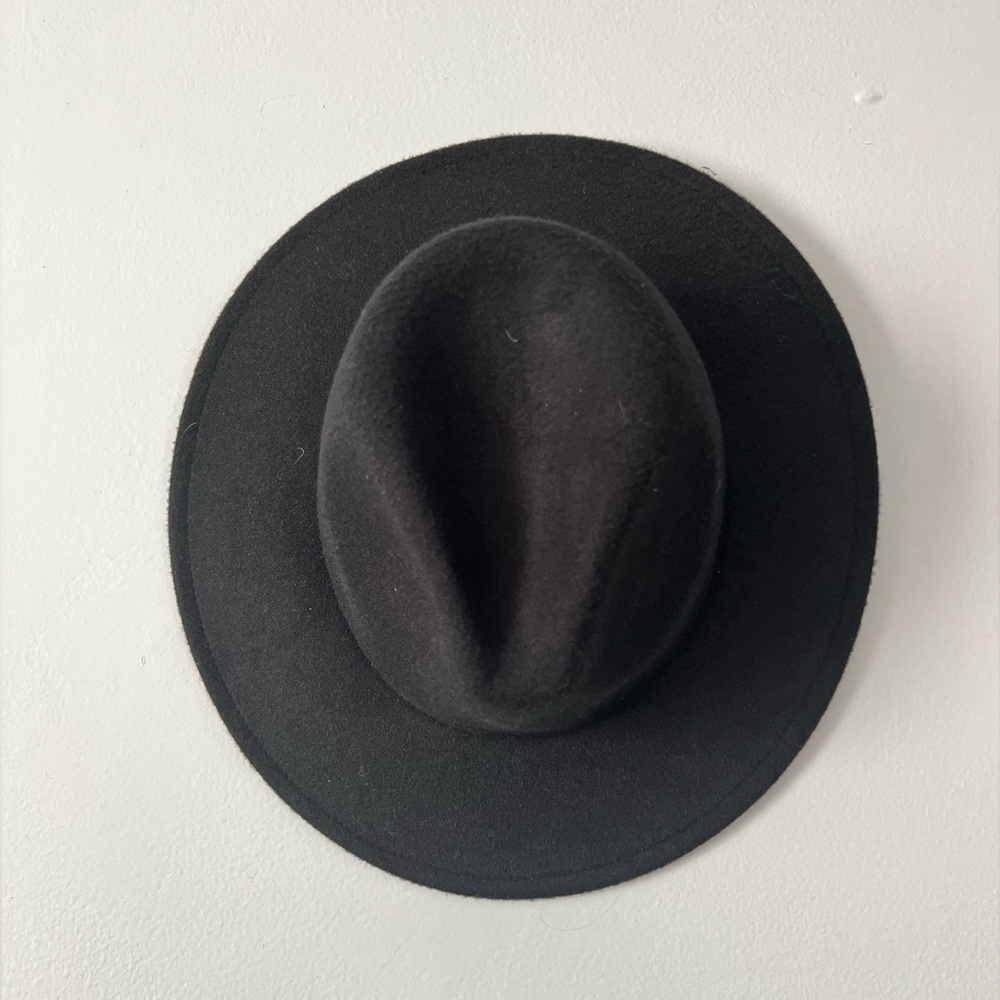 NWT Black fedora felt hat - adjustable!